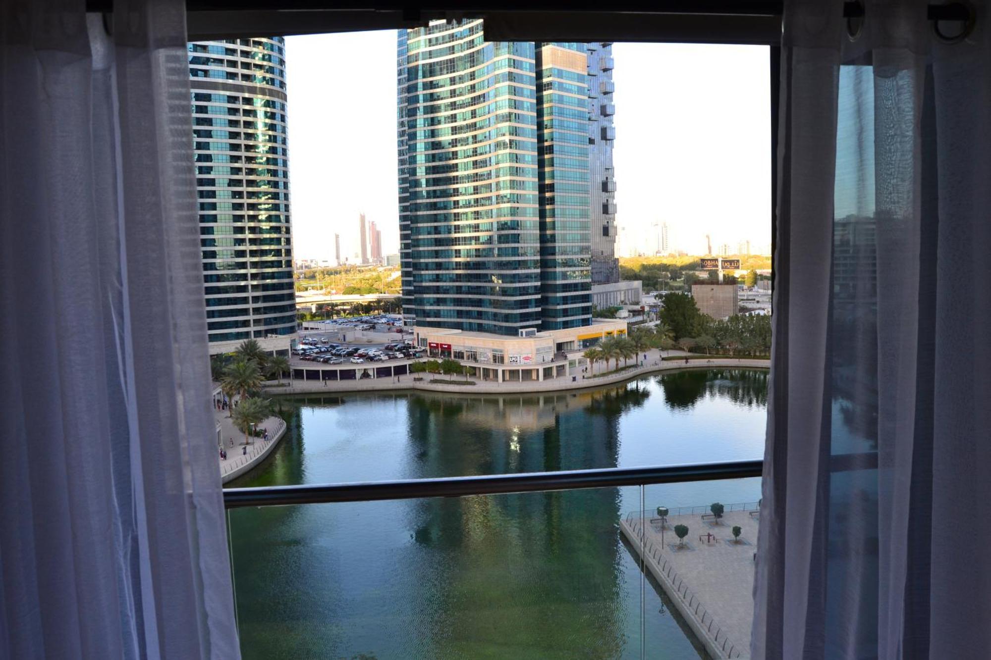 Click - Jlt - Lakes View *